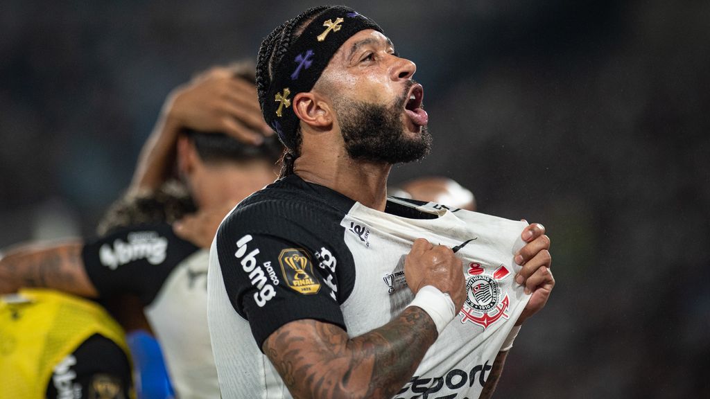Depay bezorgt Corinthians Braziliaanse beker met winnende doelpunt