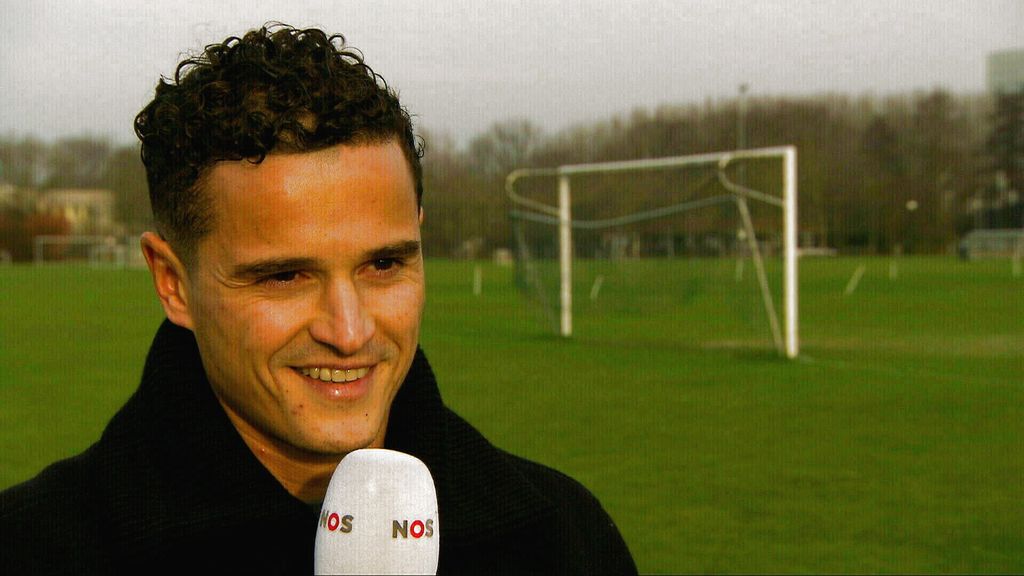 Afellay hoefde niets met trainersdiploma, tot PSV kwam: 'Zou gek zijn als ik het niet doe'