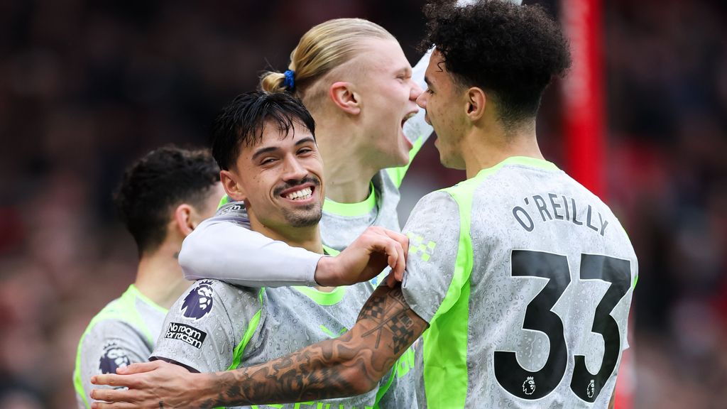 Koploper Arsenal boekt nipte zege, Reijnders en Gravenberch scoren in Premier League