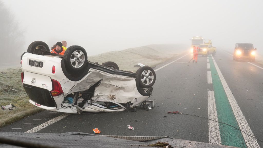 Foto: Vier voertuigen op elkaar gebotst op N391 bij Roswinkel