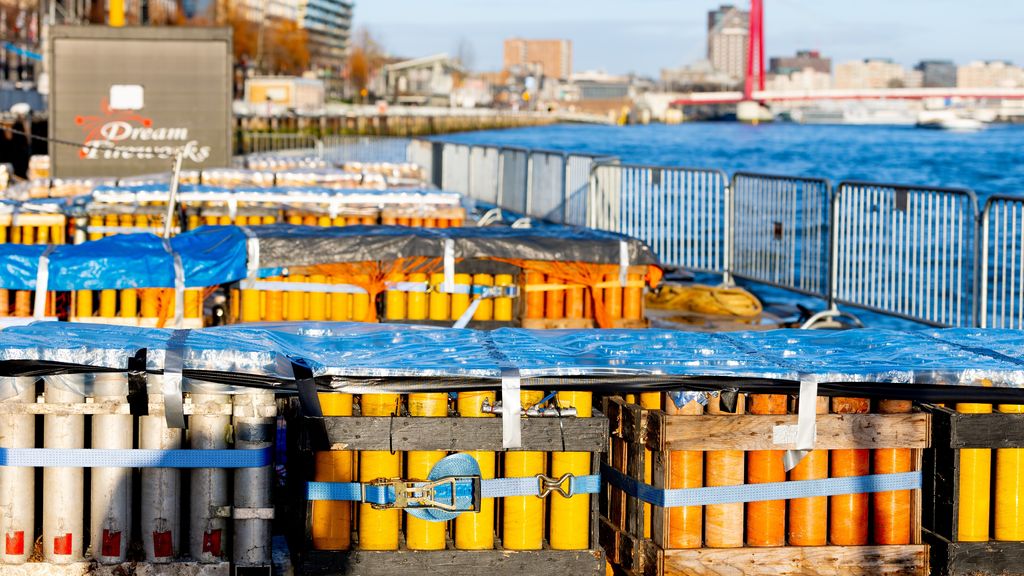 Nederland telt af naar 2026 • Droge jaarwisseling verwacht