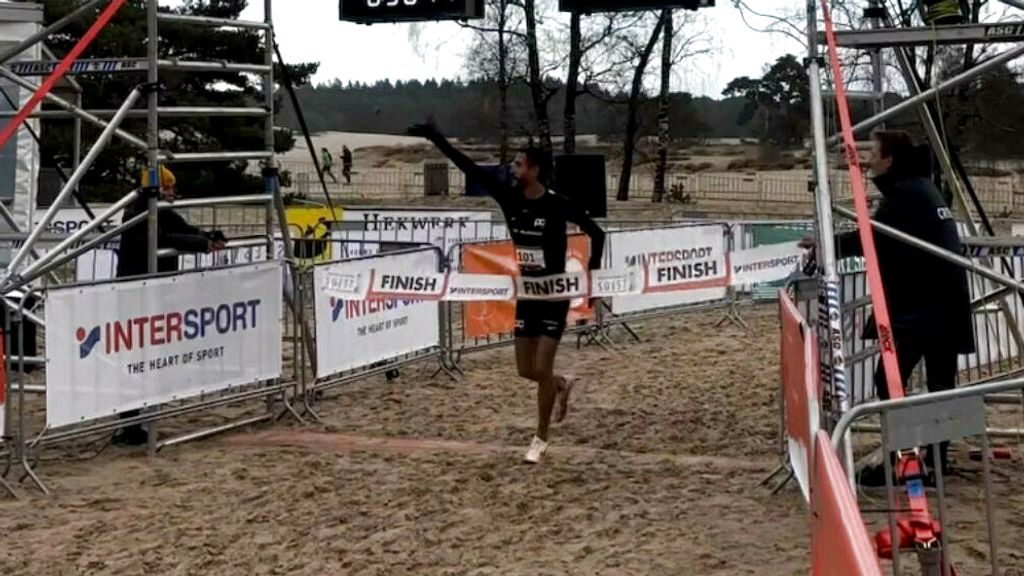 Fifa en Van Lent winnen Sylvestercross in Soest, Fokkenrood en Bakker op het podium