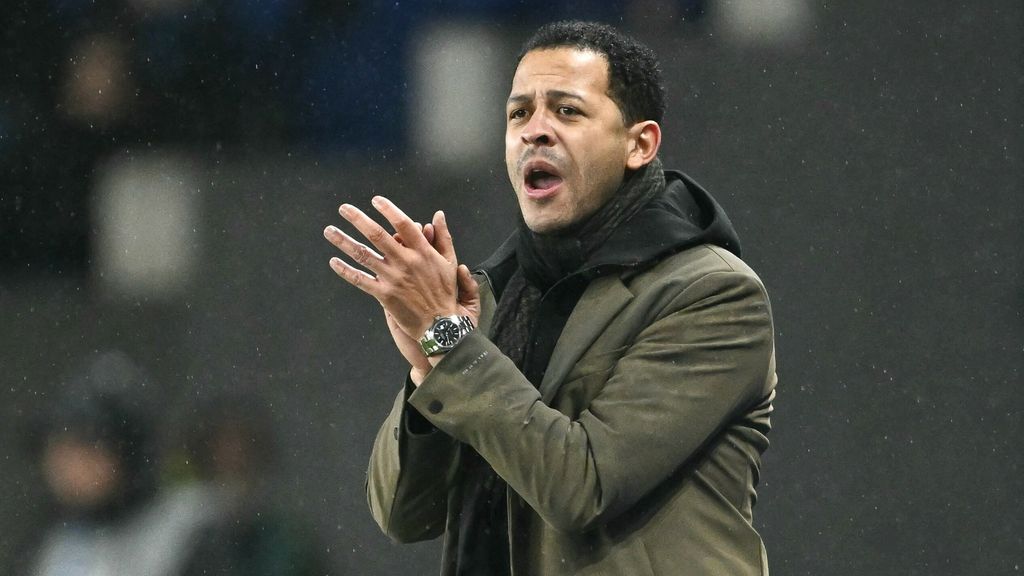 Chelsea stelt Rosenior aan als nieuwe trainer, kort na ontslag Maresca