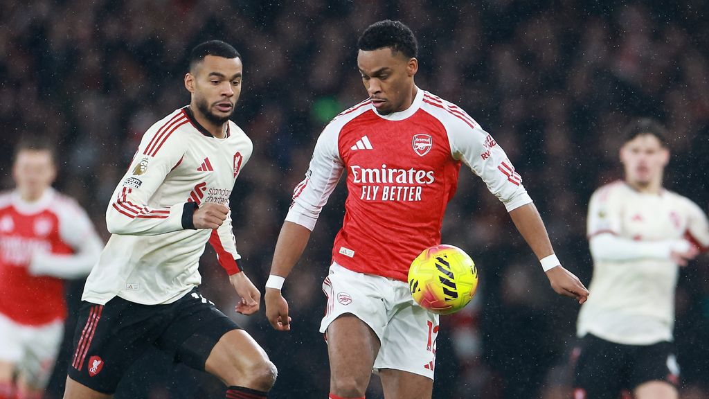 Arsenal en Liverpool spelen gelijk in topper met vijf Nederlanders op veld