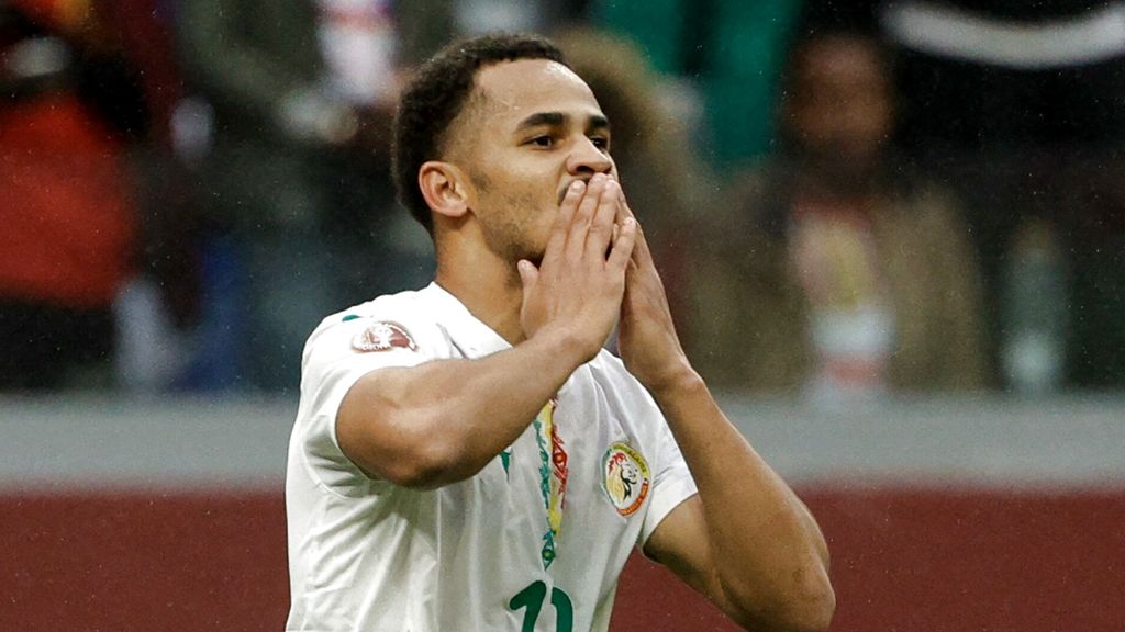 Senegal dankzij zuinige zege op Mali door naar halve finales Afrika Cup