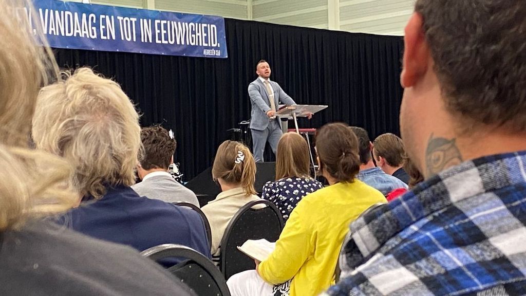 Foto: Al langer zorgen over gearresteerde gebedsgenezer Tom de Wal