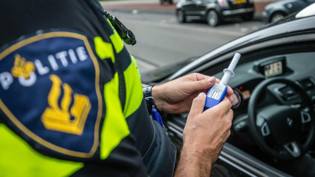 Foto: Politie vindt harddrugs in woning na drugstest bij automobilist