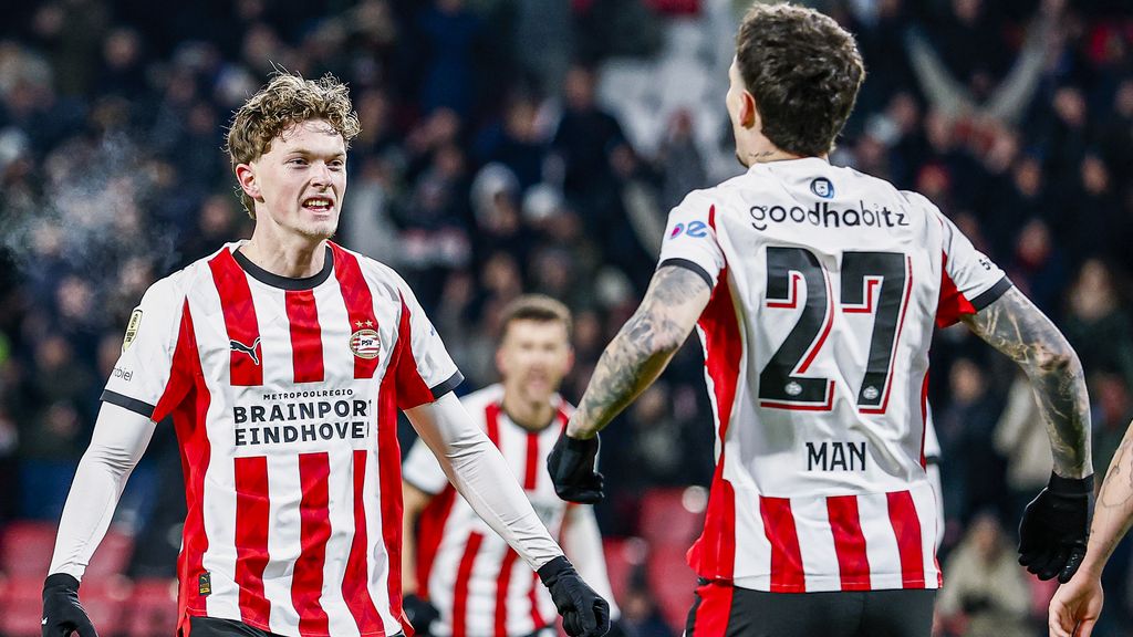 PSV walst over Excelsior heen • Gebroeders Rots helpen Twente naast PEC