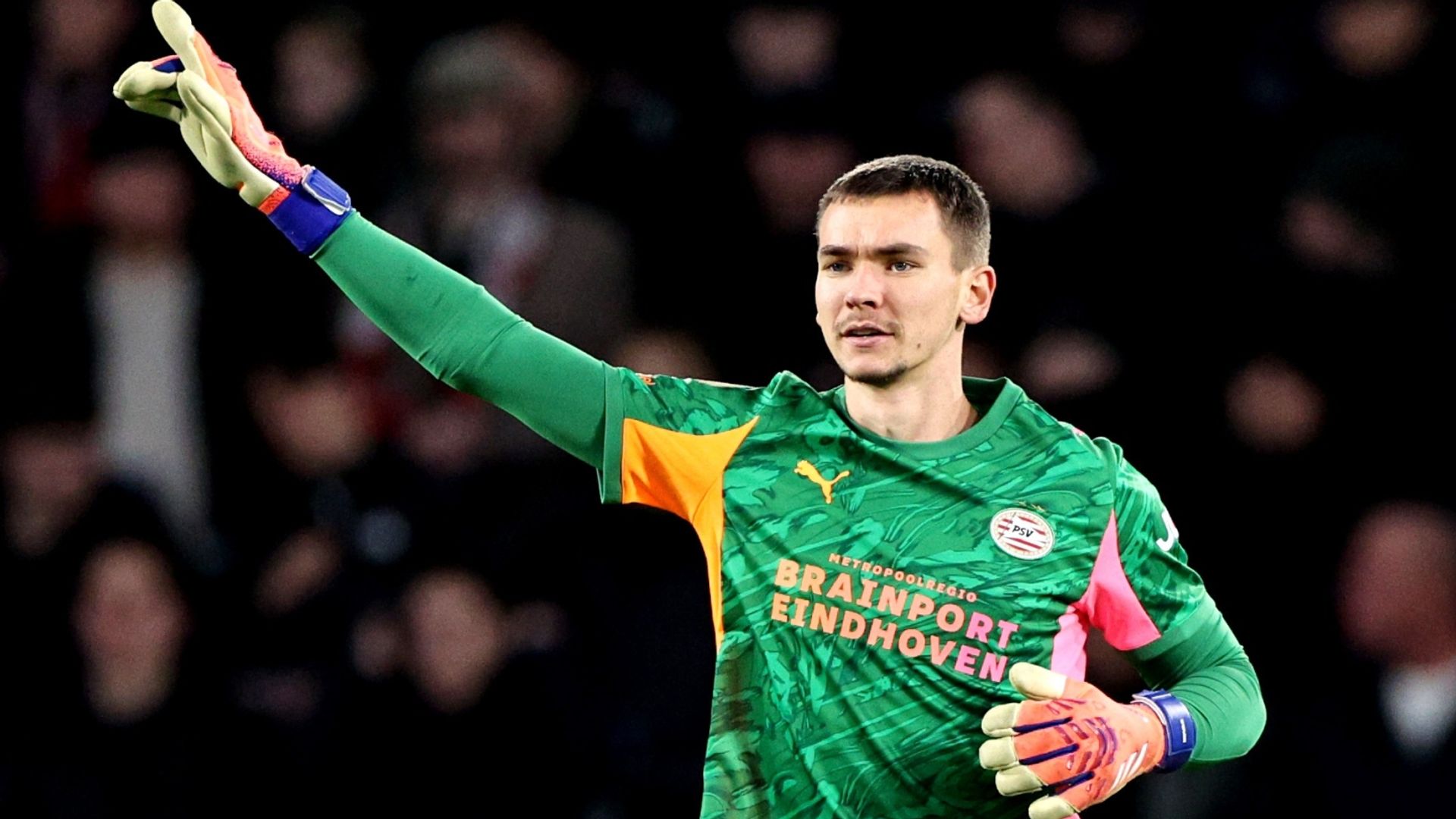 PSV legt gehuurde doelman Kovár voor 4,5 jaar vast