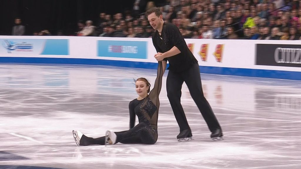 Teleurstellende start Nederlandse olympiërs Tsiba en Danilova bij EK kunstrijden