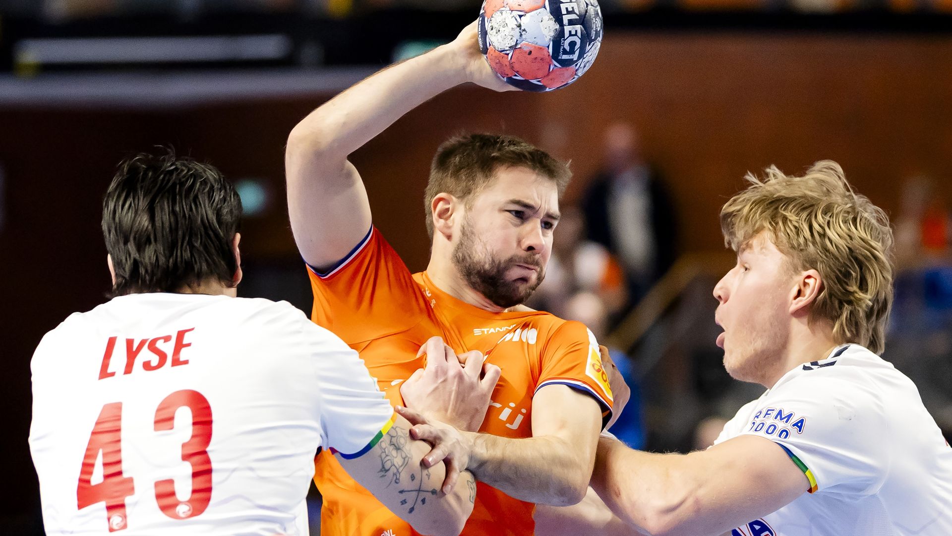 Sterspeler Steins luidt noodklok: 'Zeer zorgwekkend hoe mannenhandbal ervoor staat'