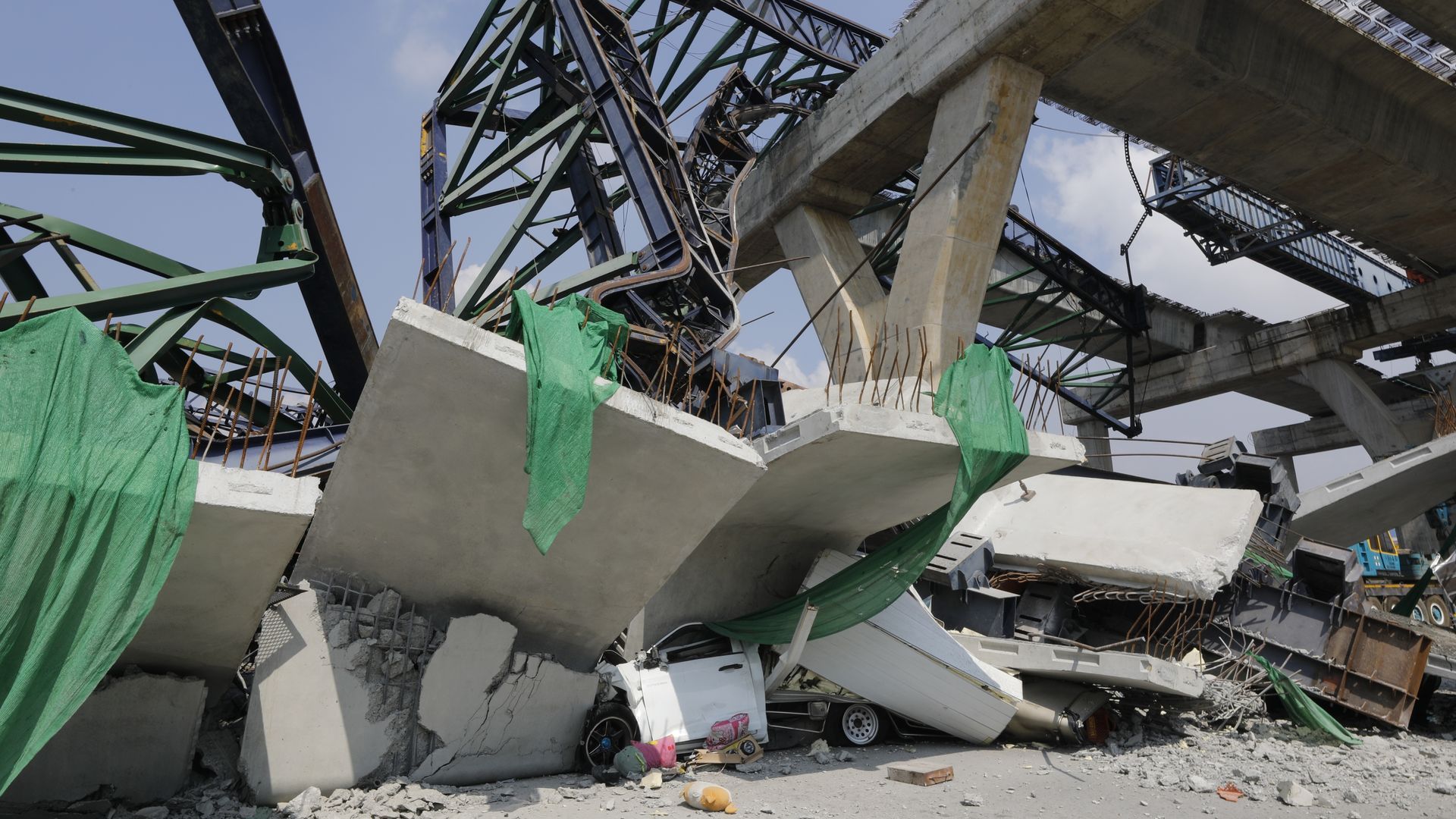 Nieuw dodelijk kraanongeval legt grotere problemen Thailand bloot