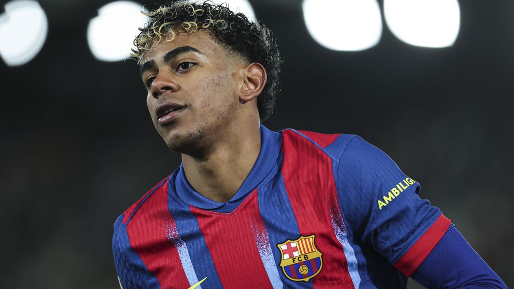 Barcelona komt met schrik vrij tegen tweededivisionist Santander in Spaanse beker