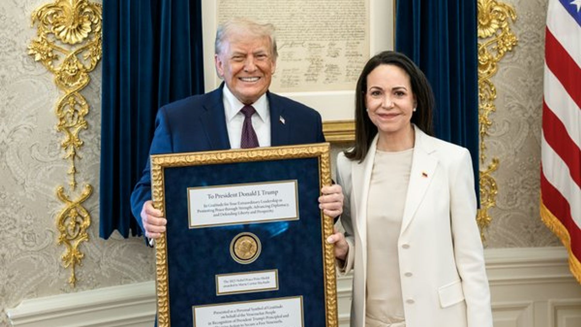 Machado biedt haar Nobelprijs aan Trump aan tijdens ontmoeting in Witte Huis
