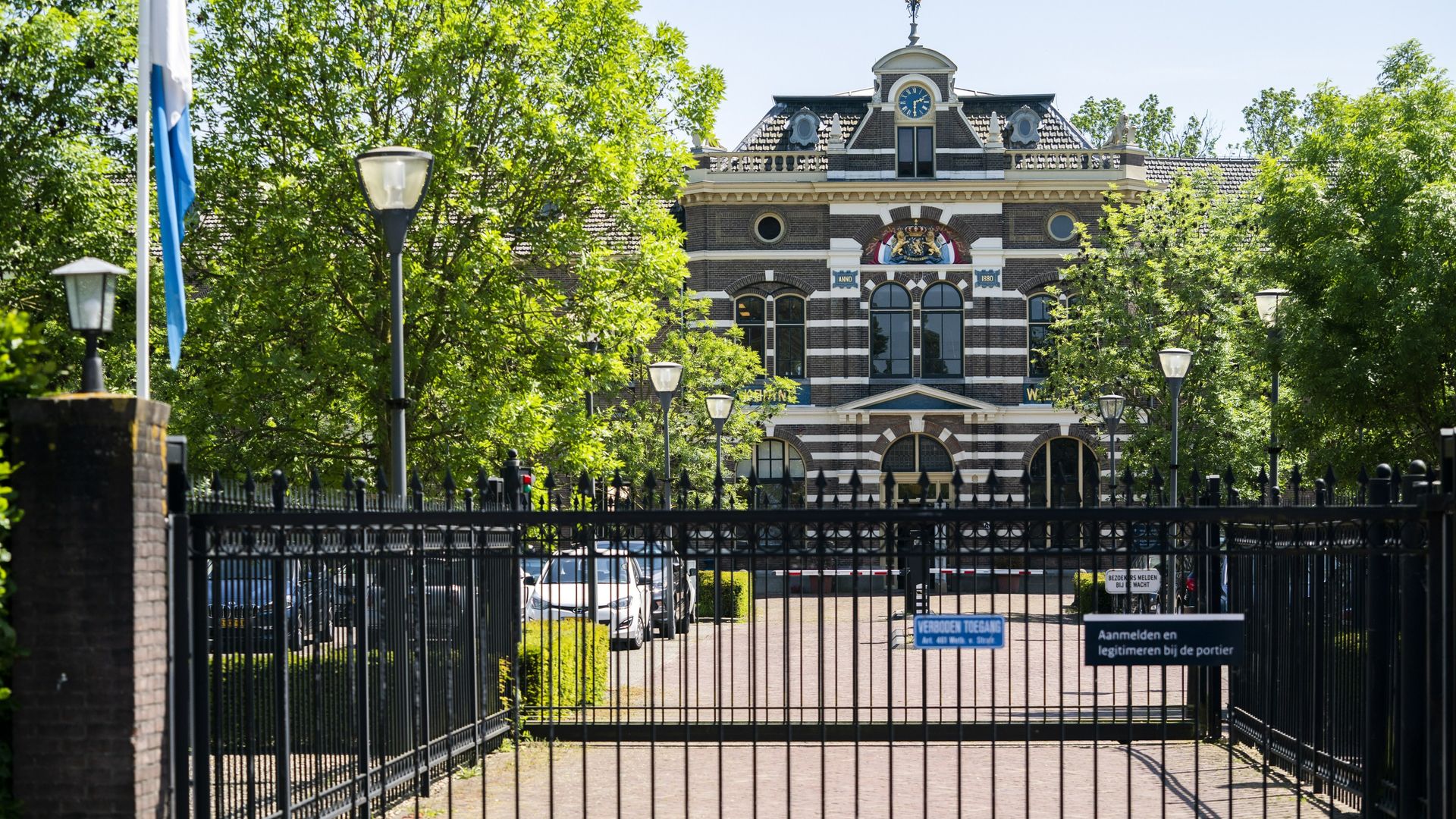 Staking bij vrouwengevangenis Nieuwersluis om uitblijven loonsverhoging