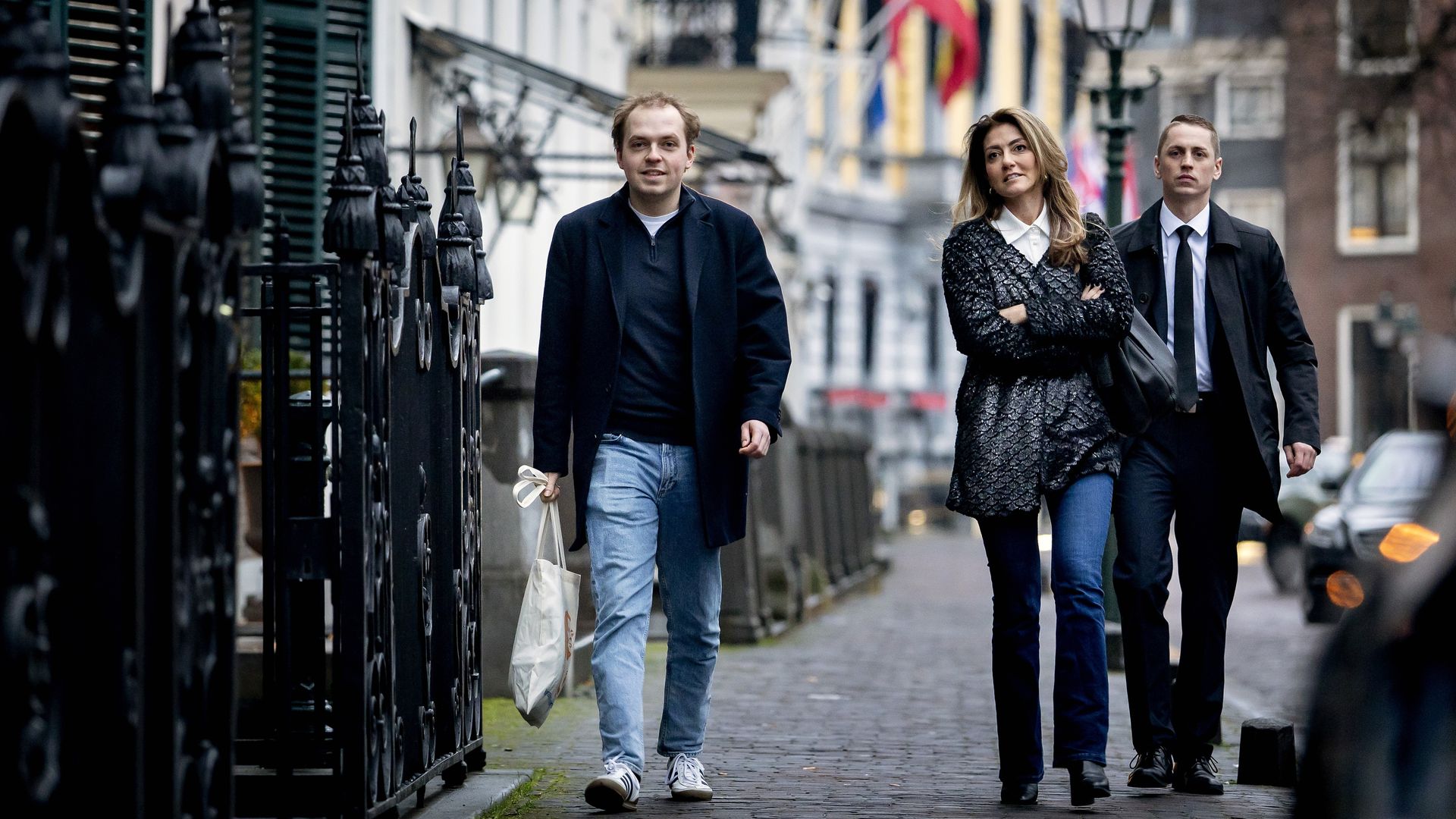 Jetten: we houden al rekening met financiële wensen oppositie • 'Deadline 30 januari haalbaar'