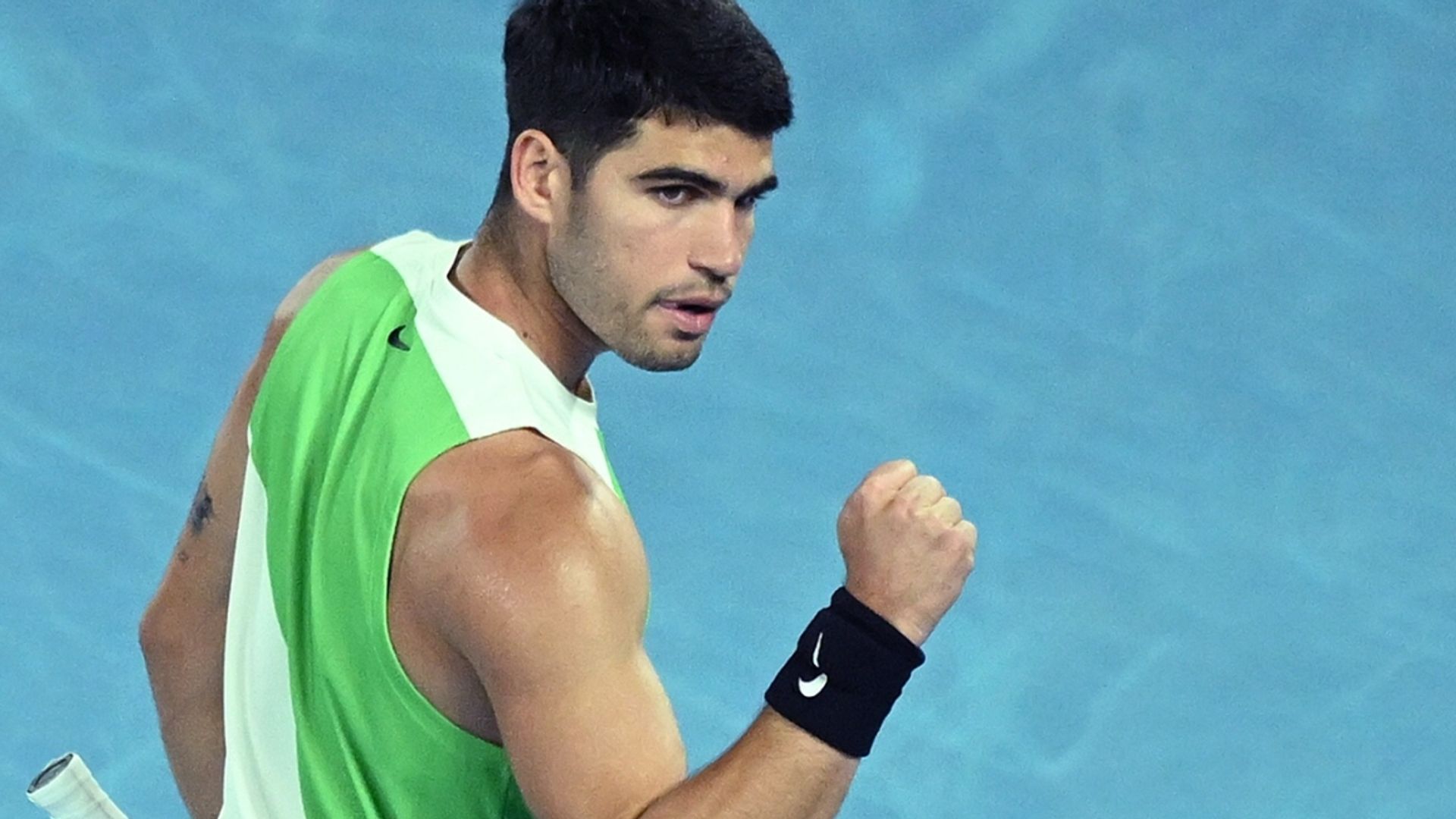 Alcaraz en Zverev door in Melbourne, recordaantal toeschouwers op openingsdag