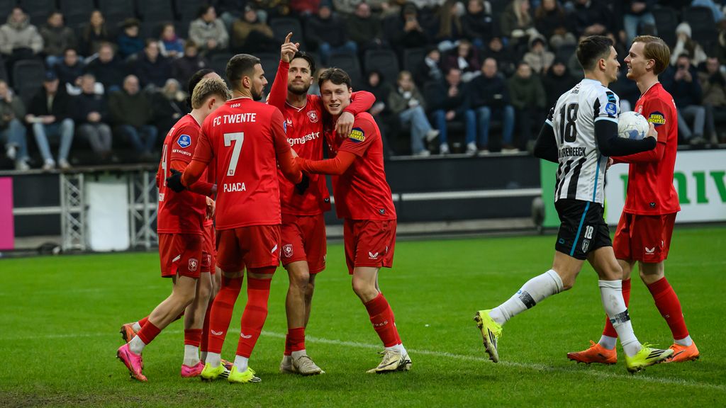 Twente met tien verder tegen Heracles, Utrecht achter • Ueda ontbreekt bij Feyenoord