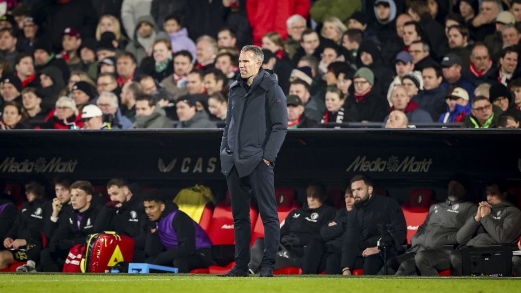 Sparta wint na onwaarschijnlijke slotfase van Feyenoord • Prachtgoals Van Persie niet genoeg