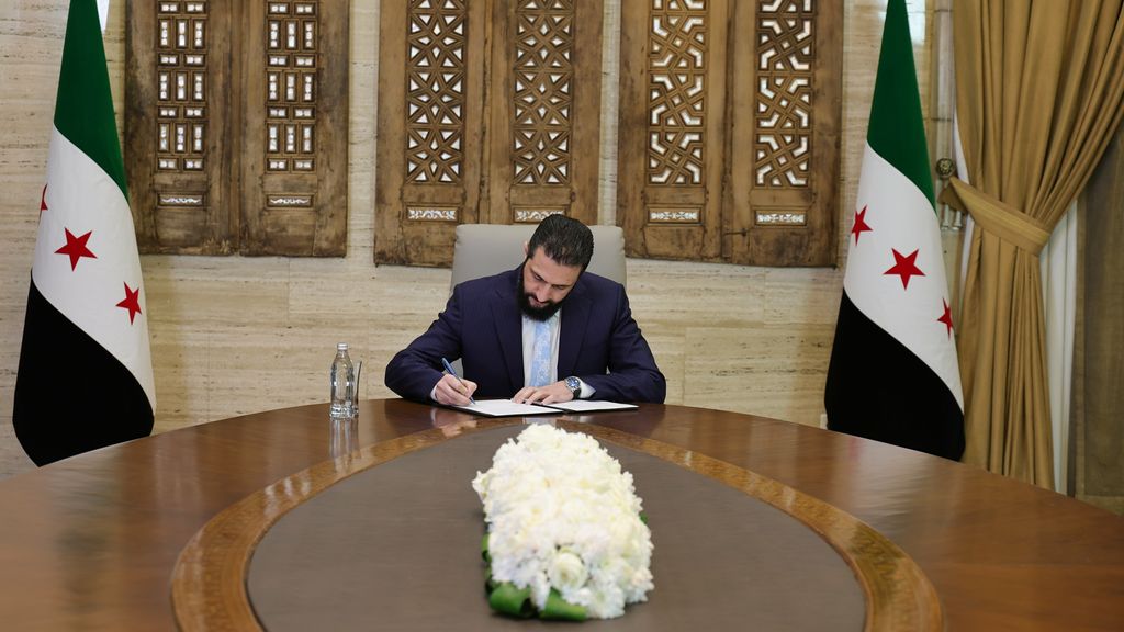 Foto: Syrische regering zegt staakt-het-vurendeal te hebben gesloten met Koerdische strijdkrachten