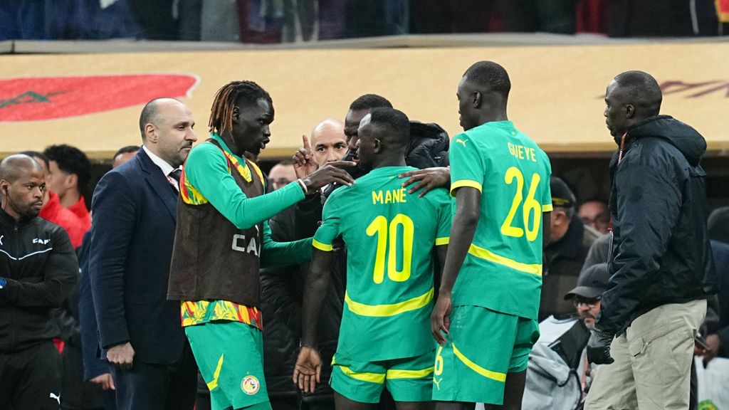 FIFA-baas verwacht sancties voor weglopend Senegal, arbitrage 'had weinig opties'