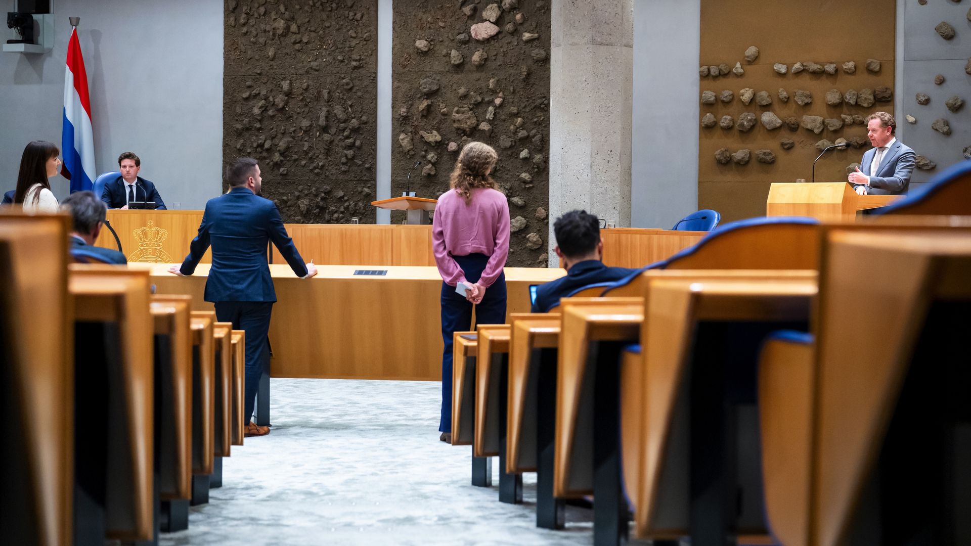 Extra NOS Journaal over PVV, daarna Vragenuur in Tweede Kamer