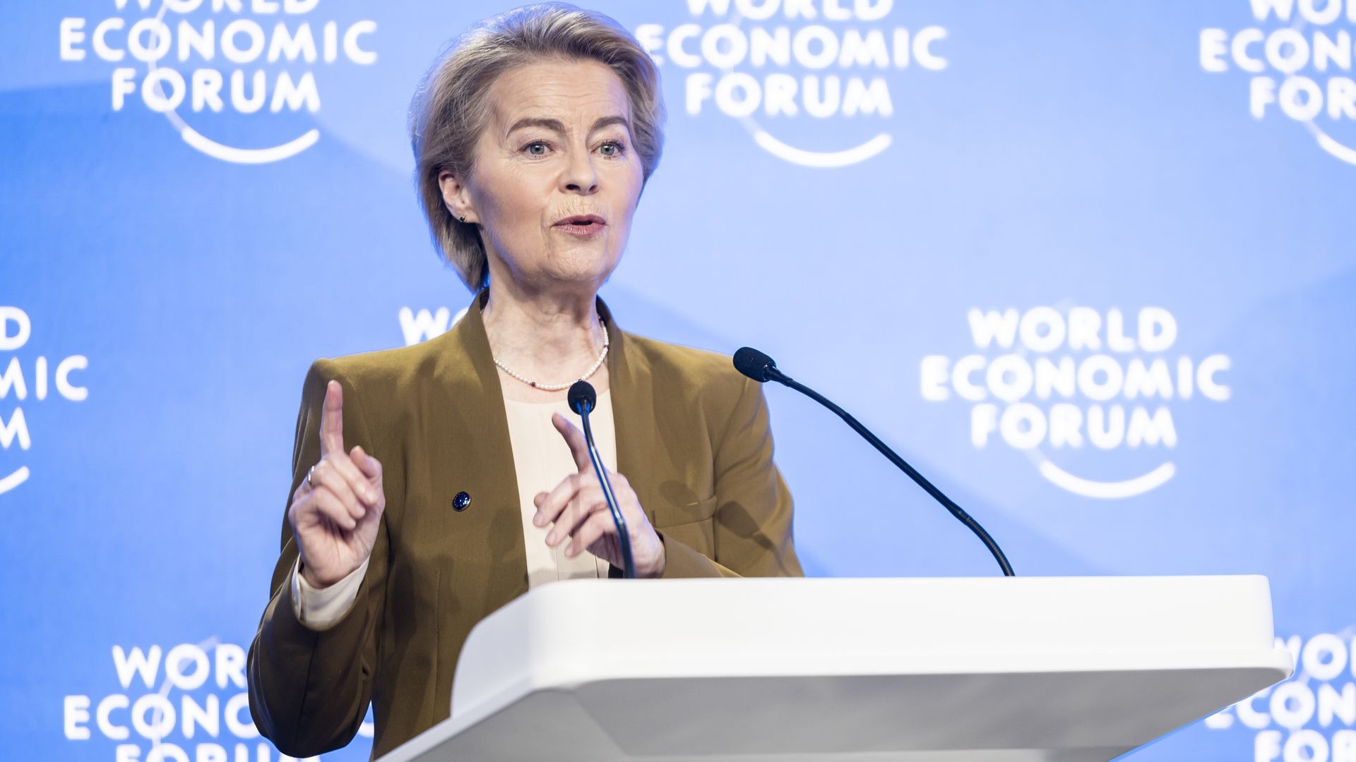 Voorzitter Von der Leyen (Europese Commissie) speecht bij WEF in Davos, kijk mee