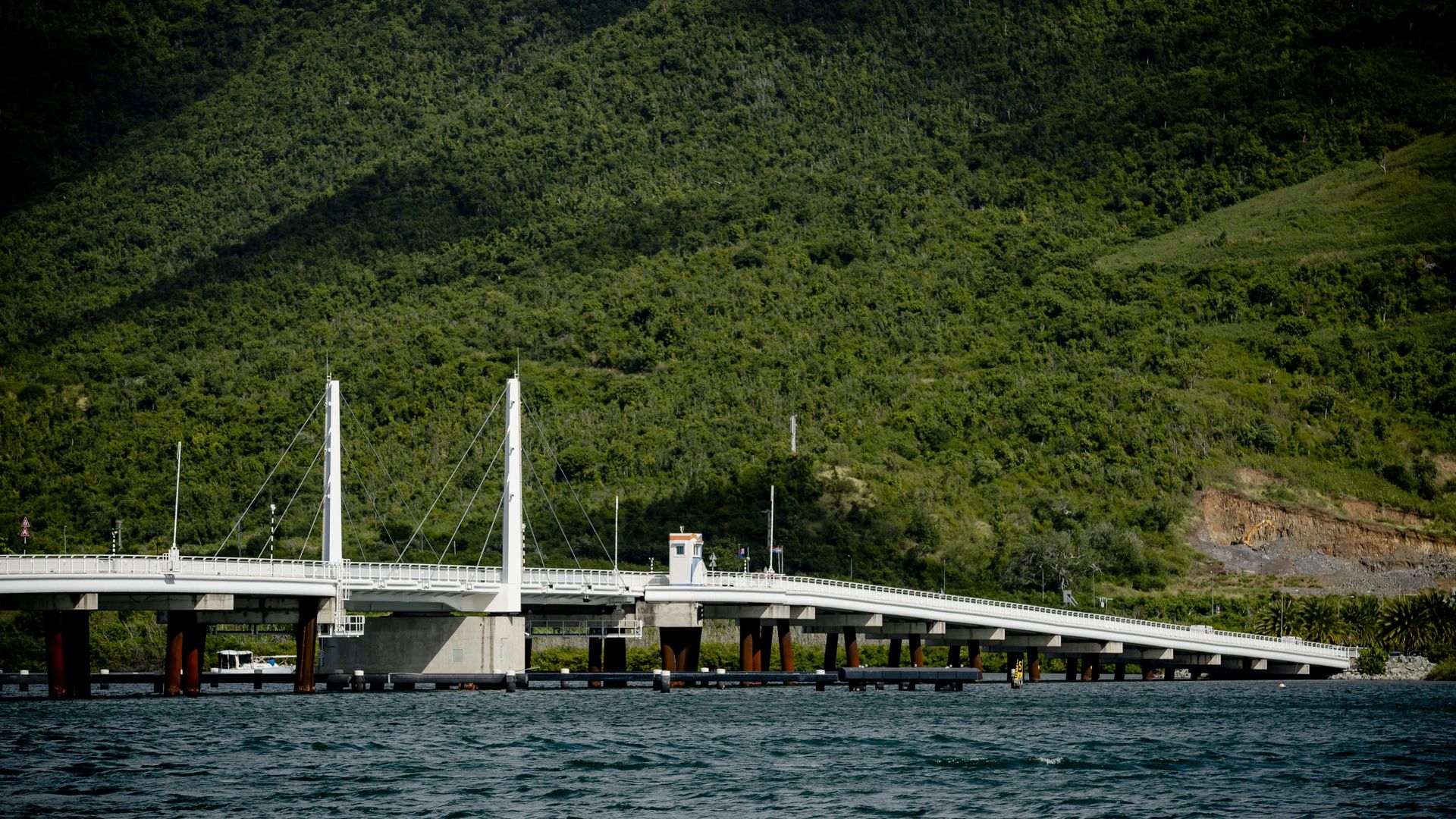 OM eist geldboetes tegen VolkerWessels in omkoopzaak rond brug in Sint Maarten