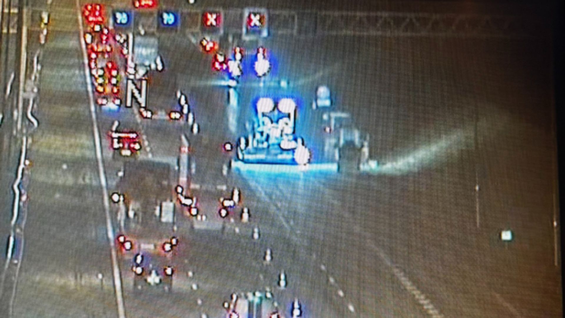 Vertraging op A2 richting Utrecht, Rijkswaterstaat roept op tot uitstel reis