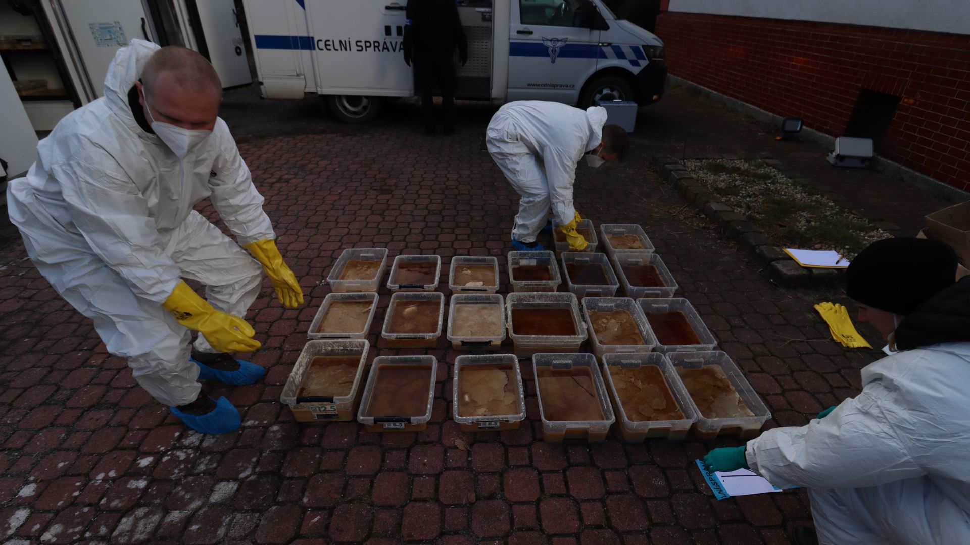 Nederlandse politie betrokken bij oprollen drugsbende in 'grootste operatie ooit'