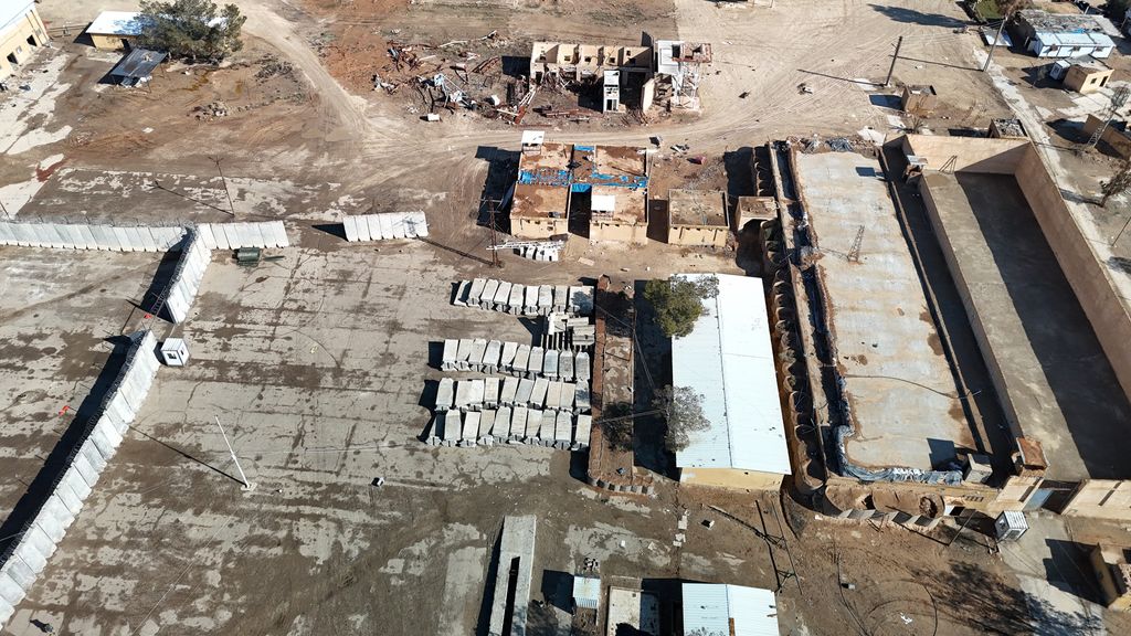 Foto: Amerikaanse leger verplaatst IS-gevangenen van Syrië naar Irak