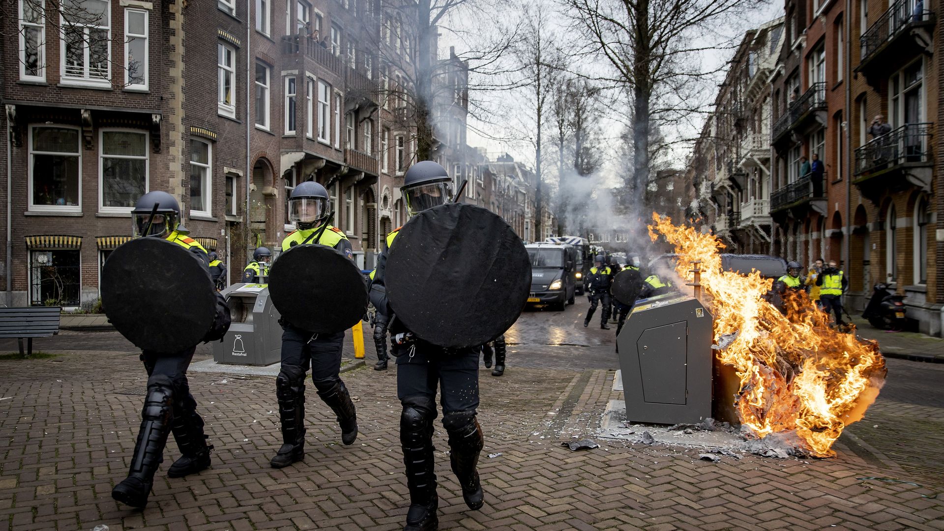 Kamer wil dat OM vaker hogere straffen voor geweld tegen hulpverleners eist