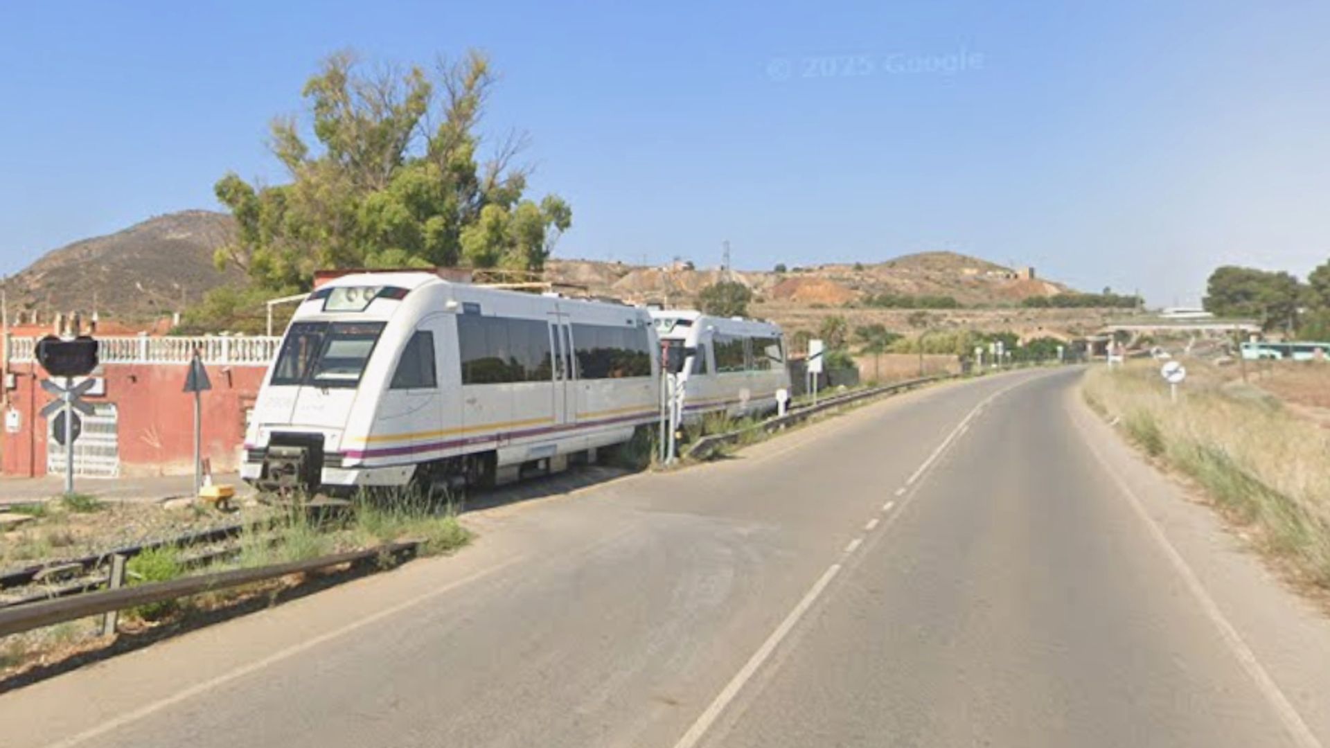 Opnieuw treinongeluk in Spanje: passagierstrein botst tegen kraan bij Cartagena