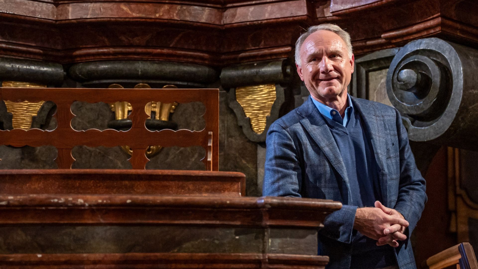 Dan Brown schreef bestverkochte boek van 2025, Geert Mak hoogste Nederlander