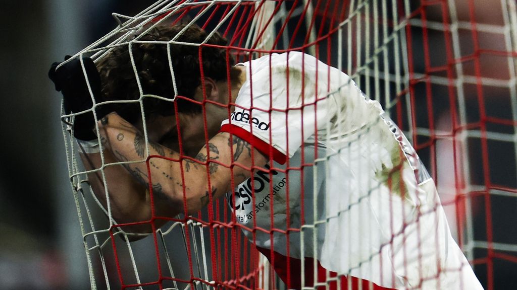 FC Utrecht roemloos uitgeschakeld in Europa na onrustig duel met Genk