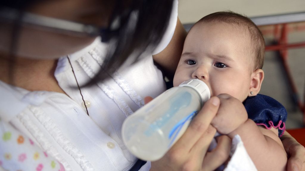 Foto: Vervuilde grondstof babymelkpoeder mogelijk ook in andere producten