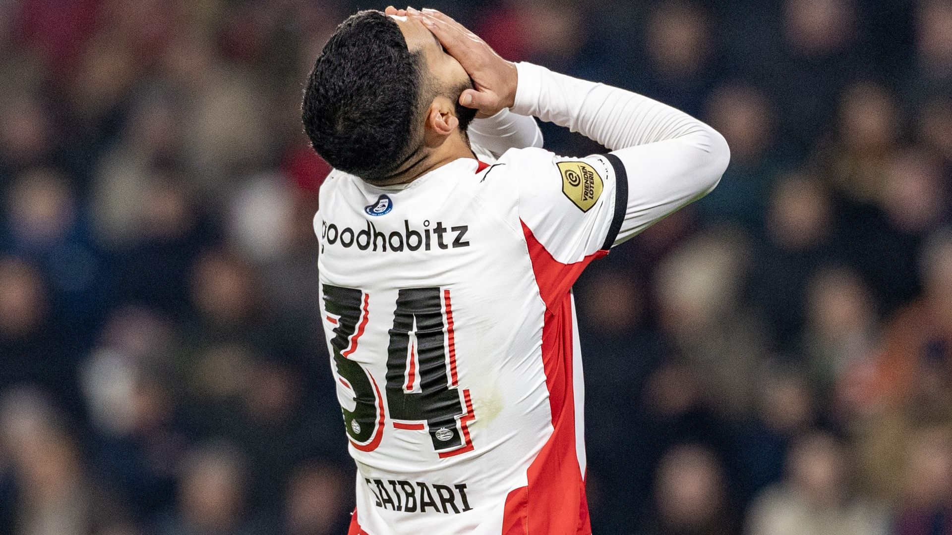 Schutterend PSV verspeelt verrassend punten tegen laagvlieger NAC 