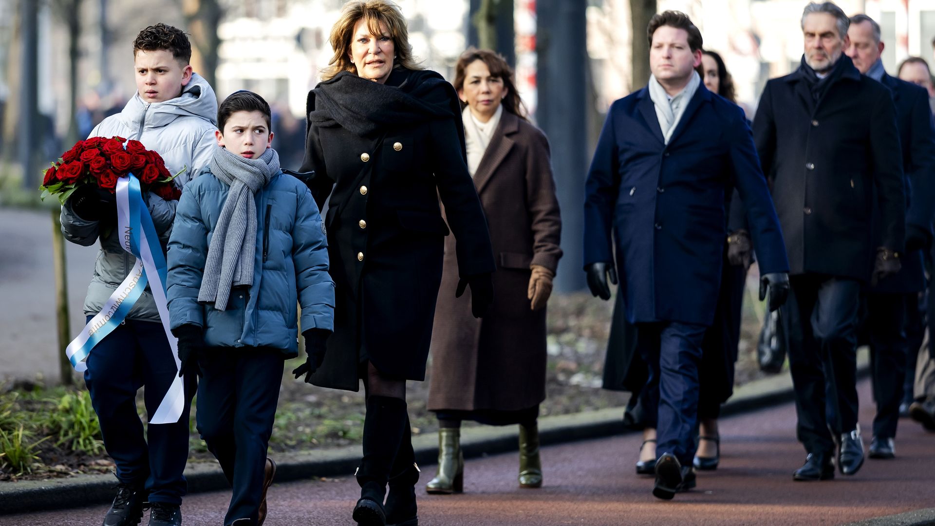 Holocaust herdacht in Amsterdam: 'Blijft nodig om les van Auschwitz te herhalen'