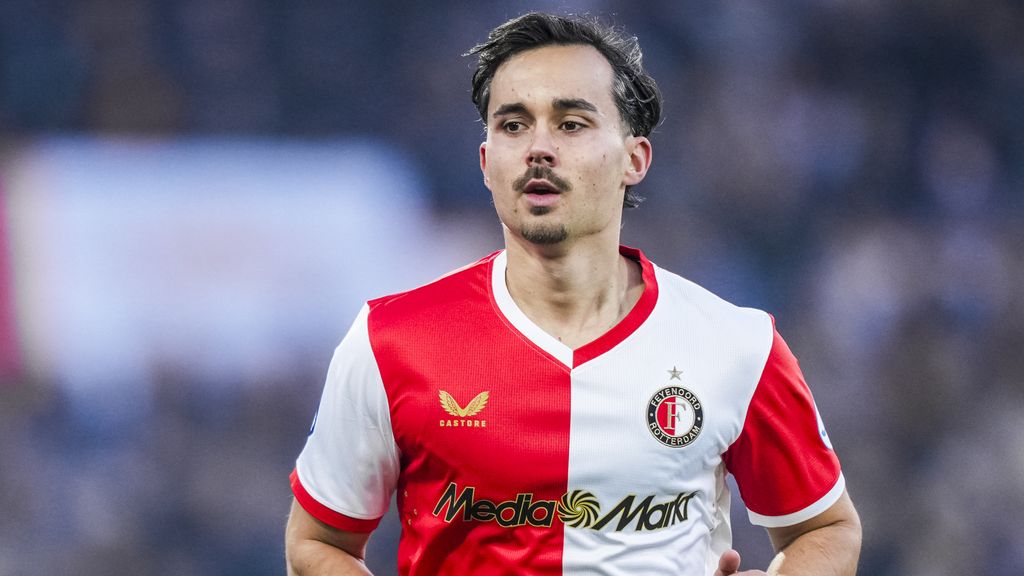 Doelpunt Feyenoord tegen Heracles afgekeurd • Sparta snel voor in Utrecht