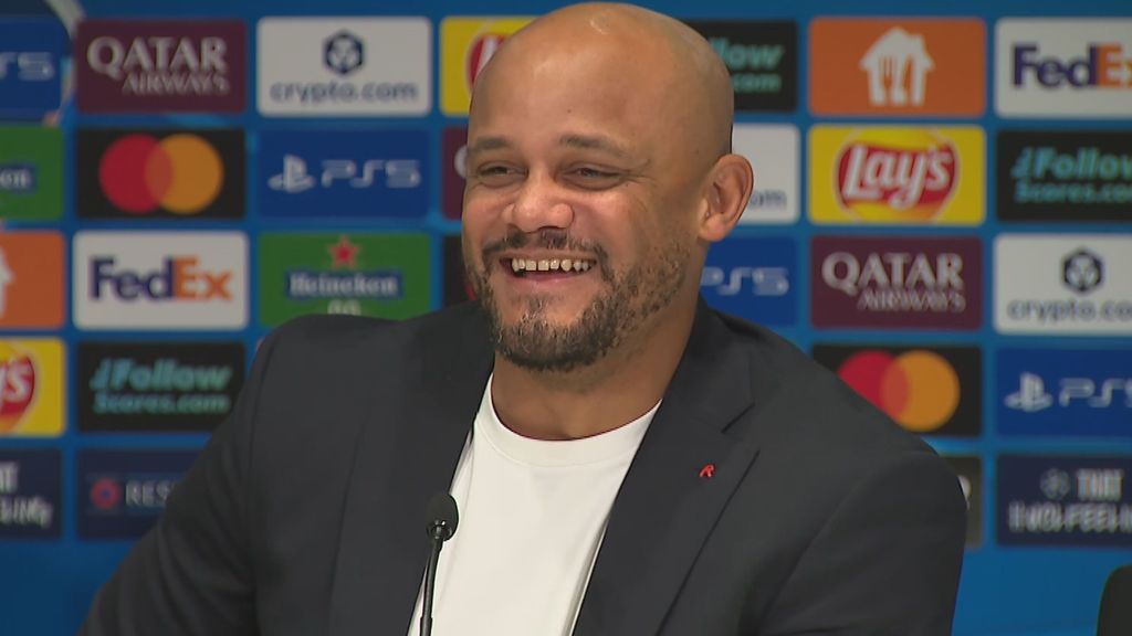 Kompany lacht om NAC-vergelijking Bosz: 'Als het van Peter komt, is het goed bedoeld'