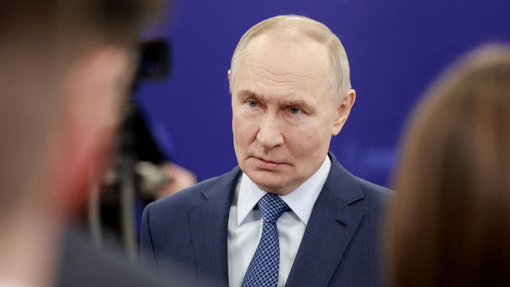 Foto: Poetin gaat volgens VS week lang Kyiv niet aanvallen, Zelensky bedankt Trump