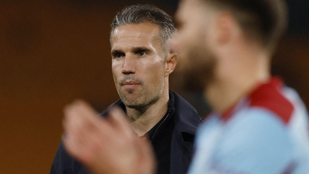 Feyenoord uitgeschakeld in Europa na verlies tegen Real Betis, Shaqueel van Persie valt uit