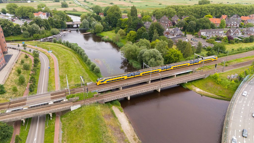 Foto: ProRail plaatst 280 nieuwe slimme camera's langs het spoor