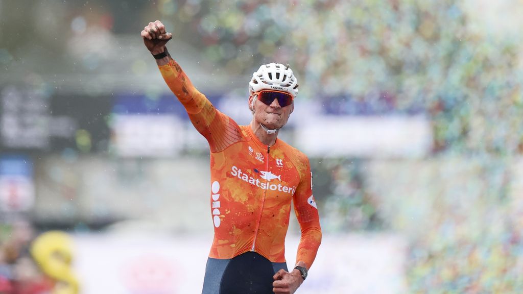 Dominante Van der Poel soleert naar achtste wereldtitel in Hulst • kijk mee naar de nabeschouwing