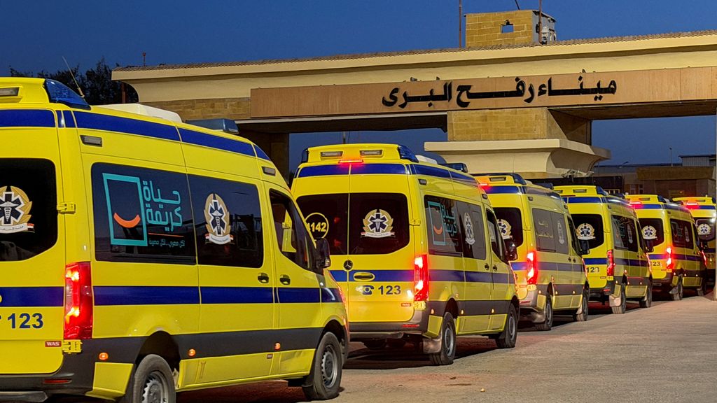 Foto: Grensovergang tussen Gaza en Egypte deels heropend