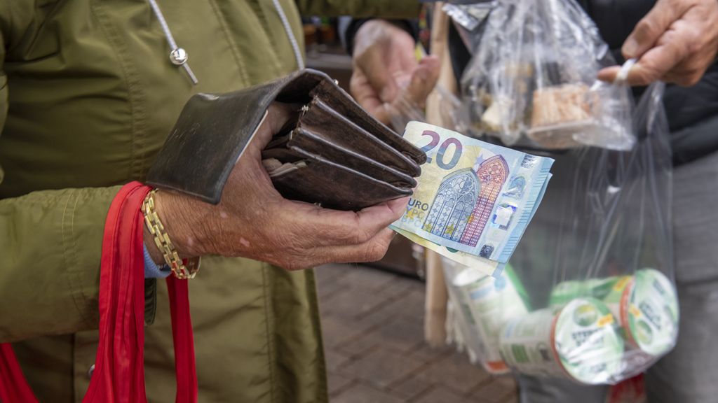 Foto: AOW-leeftijd sneller omhoog, bekijk hier wat dat voor jou betekent 