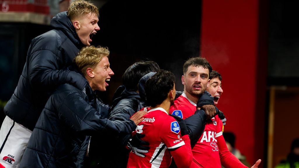 AZ naar halve finales KNVB Beker • Twente laat ladingen kansen liggen