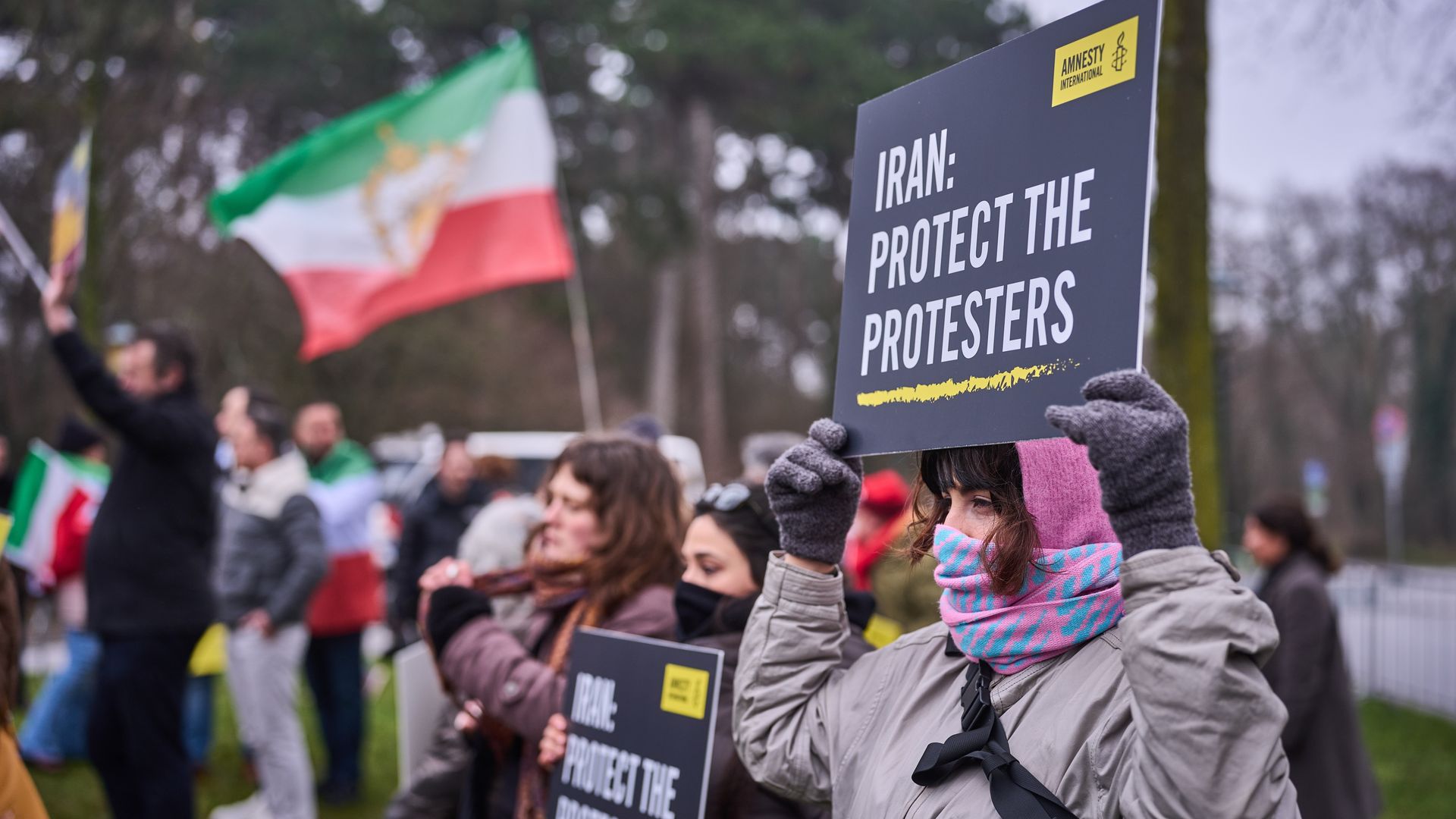 Politie sluit socialemedia-accounts na delen persoonsgegevens Iraniërs