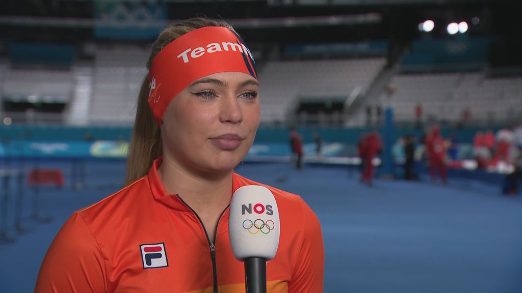 Speed Skater Jutta Leerdam Seeks Calm Ahead of 1000 Meter at Olympic Games