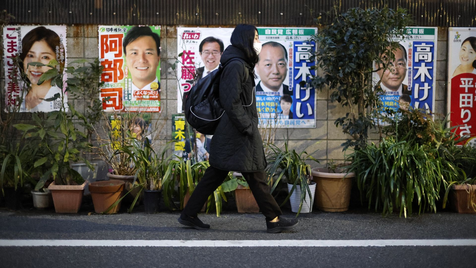 Vergrijzend Japan omarmt de toerist, maar weert migranten die de economie laten draaien